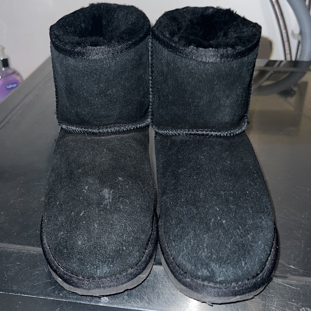 AUSTRALIAN UGGS